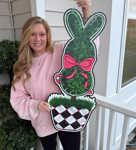Boxwood Checkerboard Topiary Bunny Door Hanger